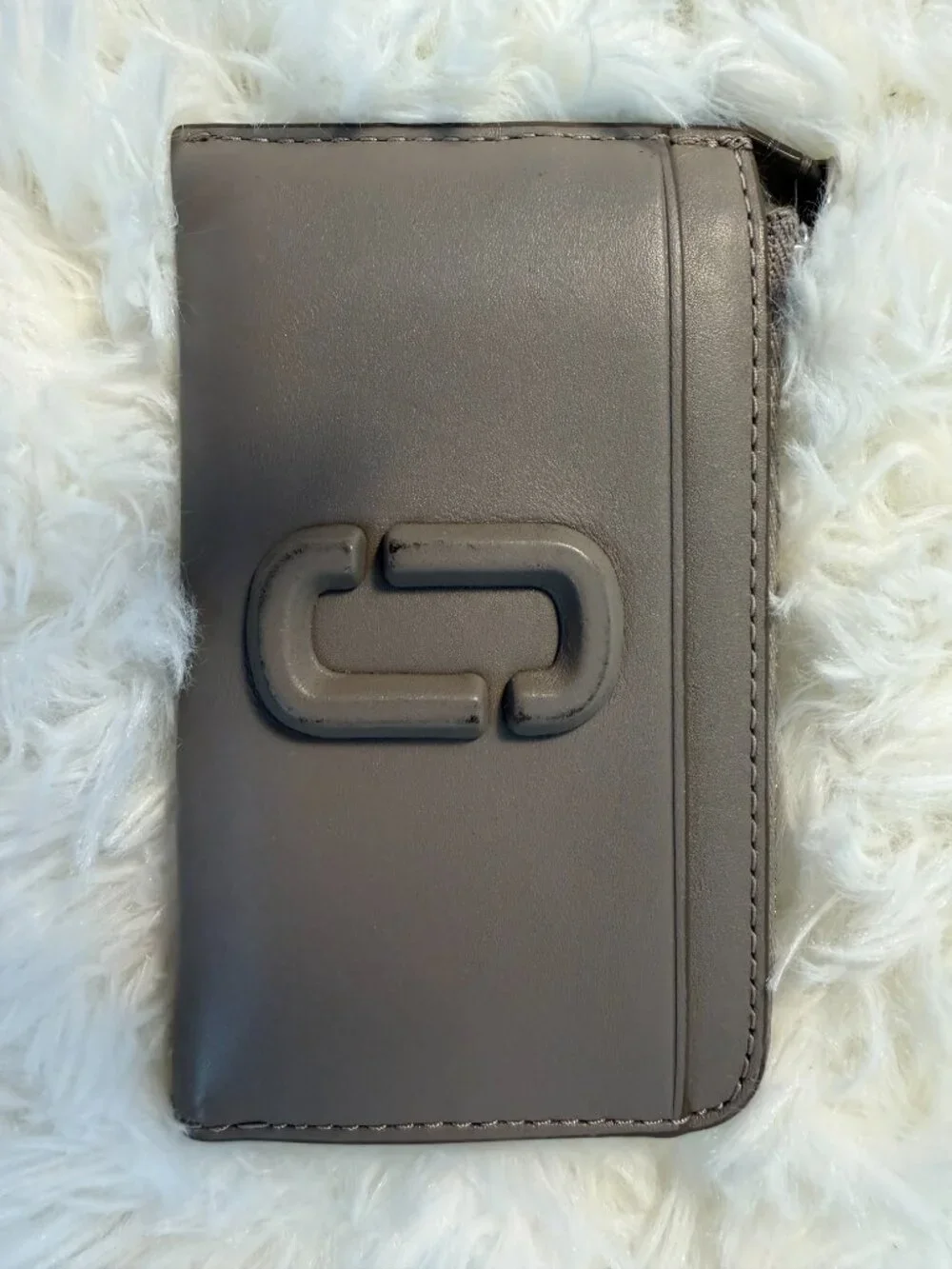 Marc Jacob's the Leather J Marc Top Zip Multi Wallet